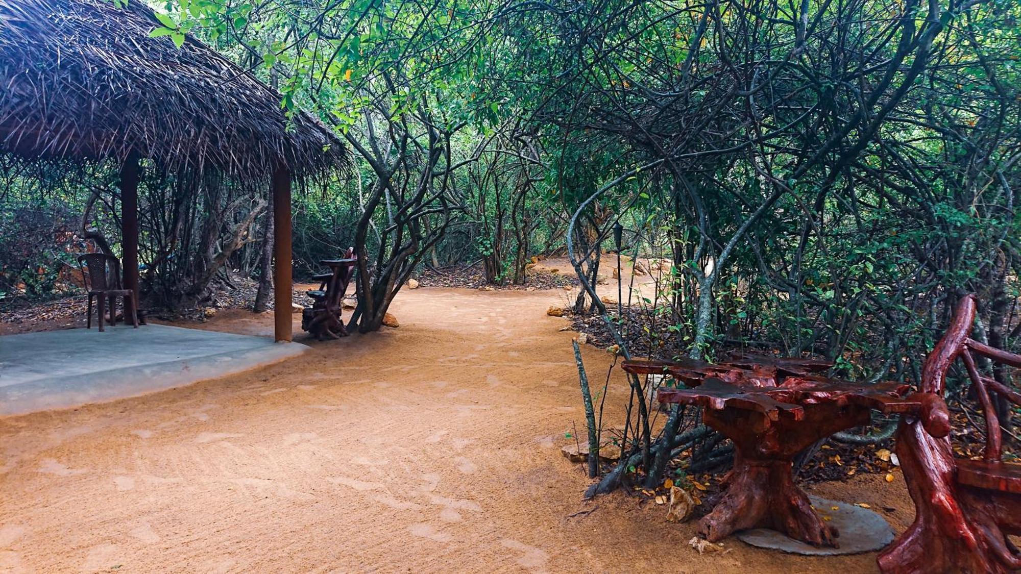 Yala Podi Hoona Bush Camp Ξενοδοχείο Εξωτερικό φωτογραφία